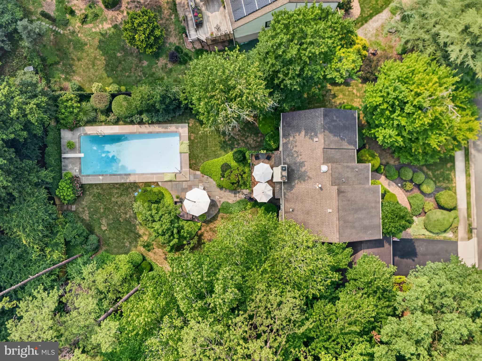 11801 Riders Lane Reston, VA 20191 - Photo 28 of 32 What's not to love