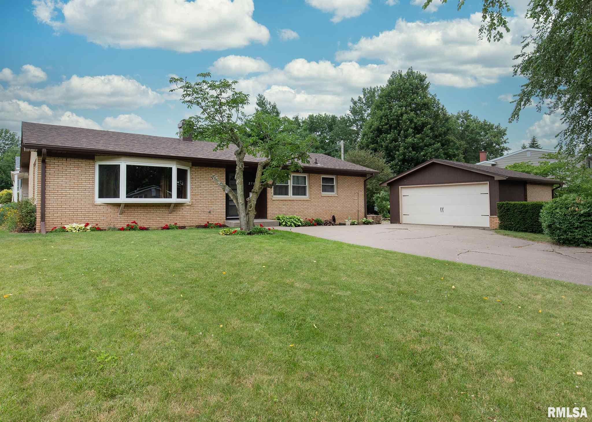 2706 Fairhaven Road Davenport, IA 52803 - Photo 1 of 25 Gallery Image 1