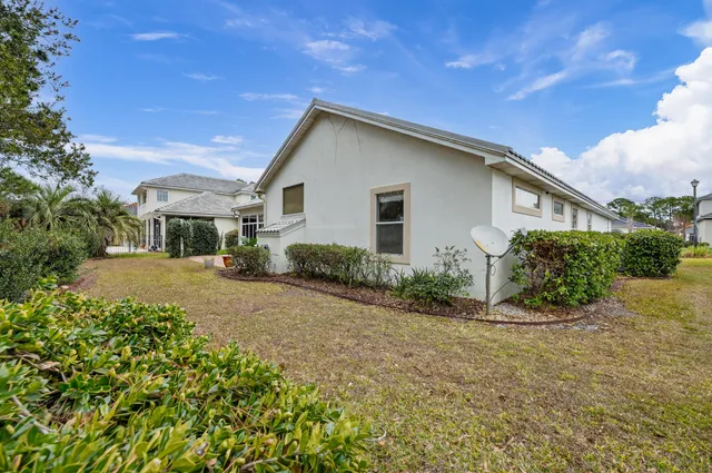 $779,000 | 927 Emerald Bay Drive, Destin, FL 32541