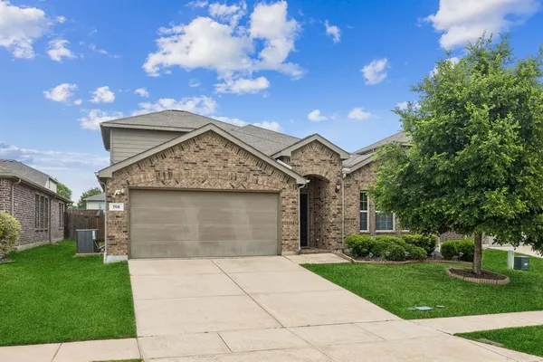 $350,000 | 709 Cheyenne Drive, Aubrey, TX 76227