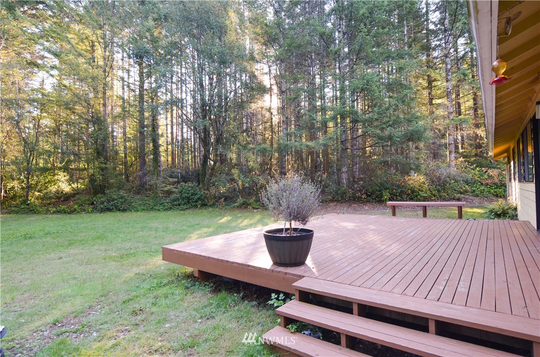 5289 Southwest Lake Helena Road Port Orchard, WA 98367 - Photo 14 of 15 Gallery Image 14