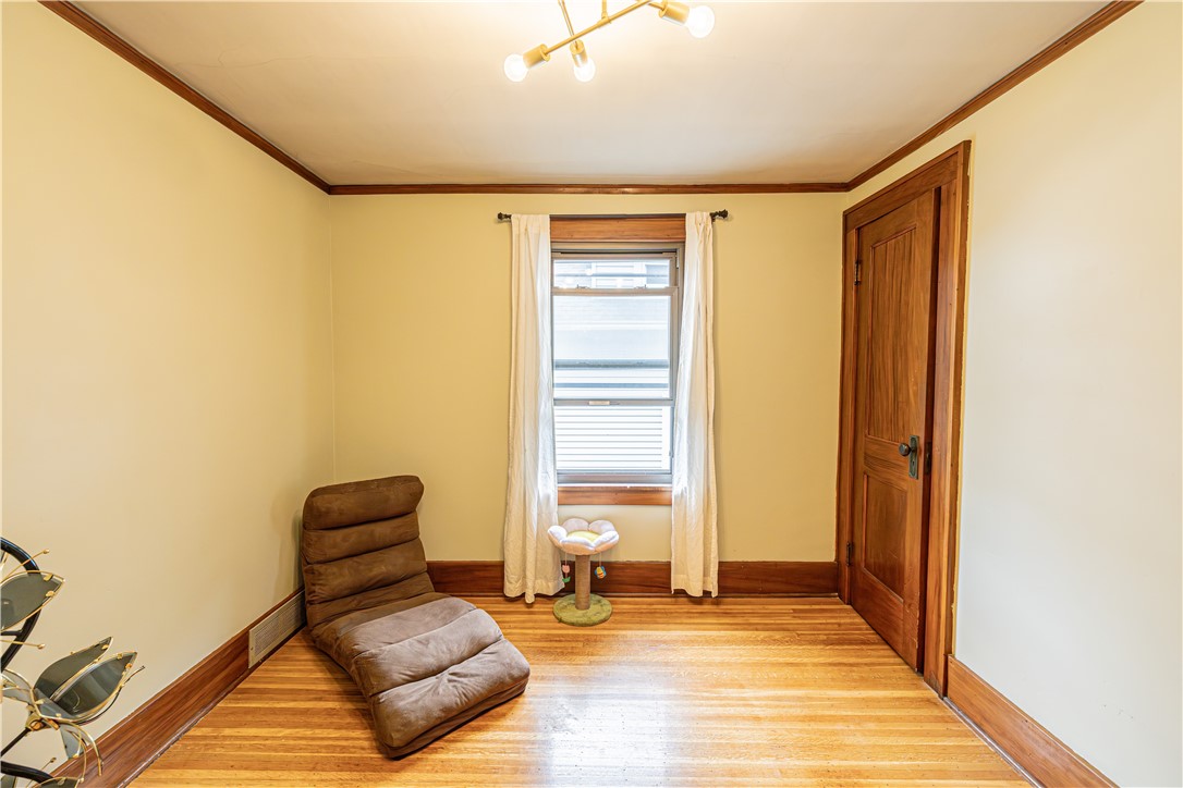 334 Marion Street Rochester, NY 14610 - Photo 20 of 37