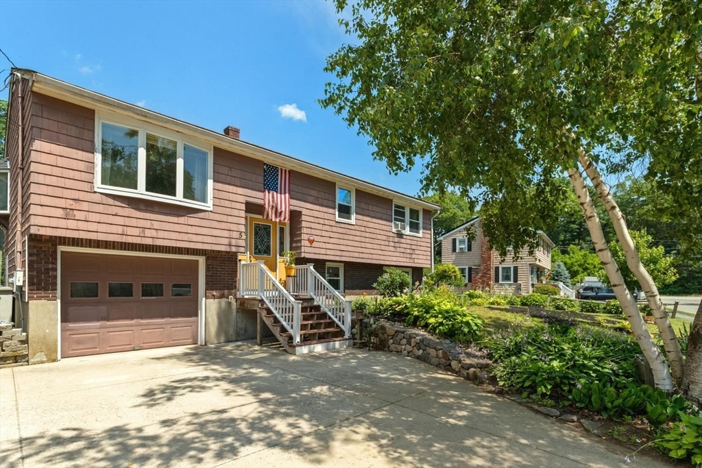 5 Paradise Road Beverly, MA 01915 - Photo 1 of 37