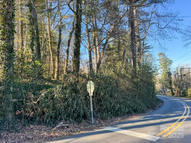 $74,000 | Lot 7 Balsam Road, Hendersonville, NC 28792
