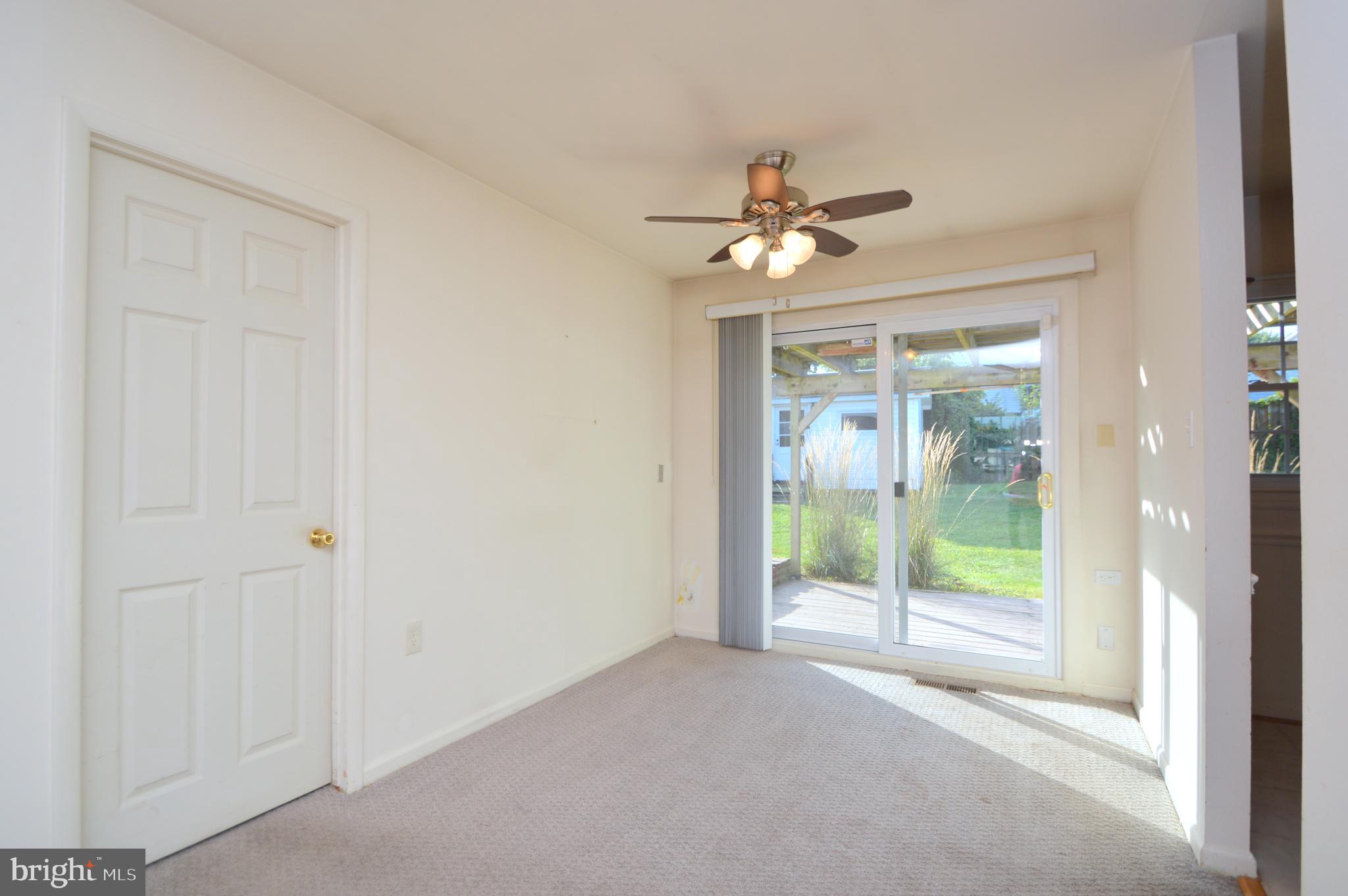 607 West Beech Road Sterling, VA 20164 - Photo 6 of 24 Dining Room