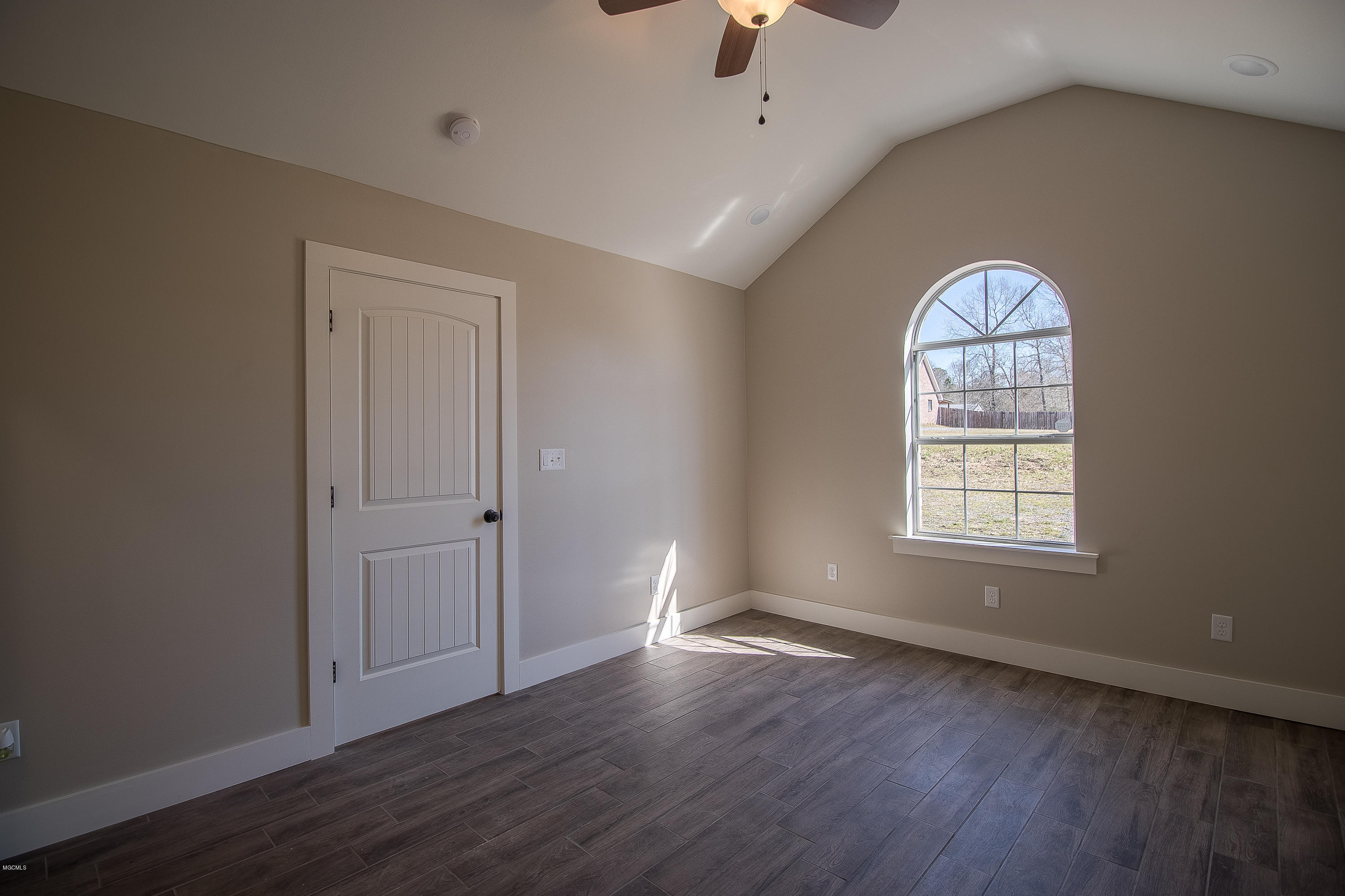 79 Quail Ridge Lane McHenry, MS 39561 - Photo 5 of 14 Master Bedrom