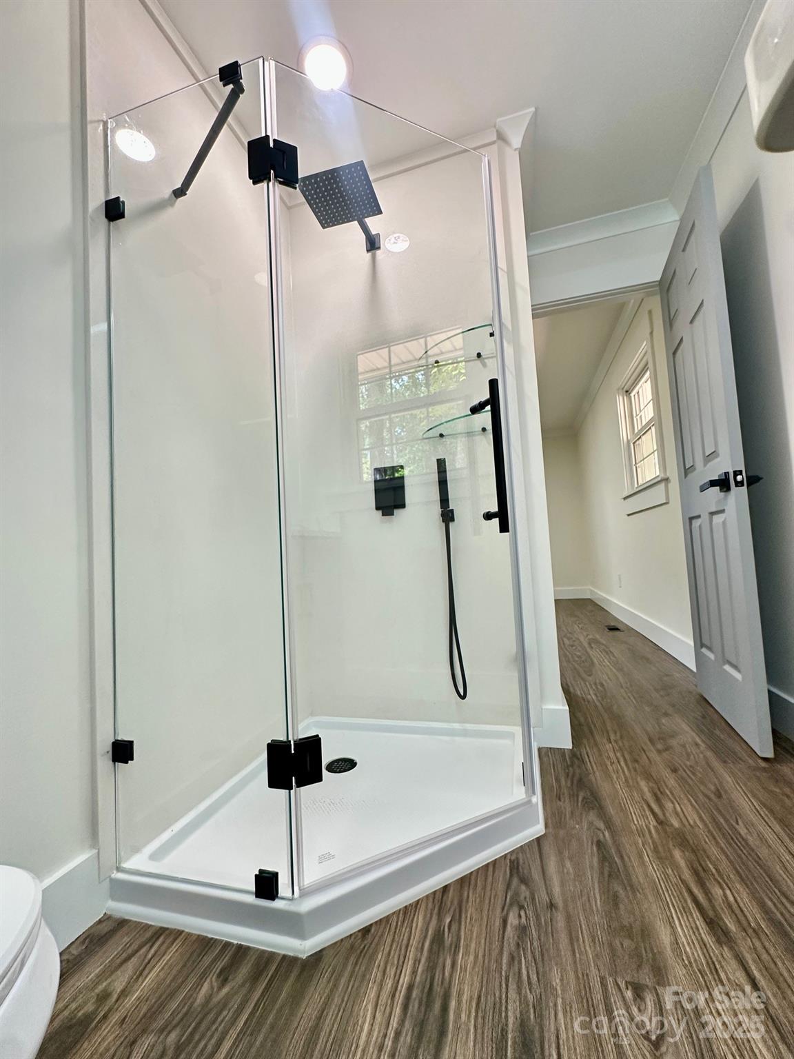 1110 West Edgemont Drive Lancaster, SC 29720 - Photo 23 of 27 a bathroom with a sink and mirror