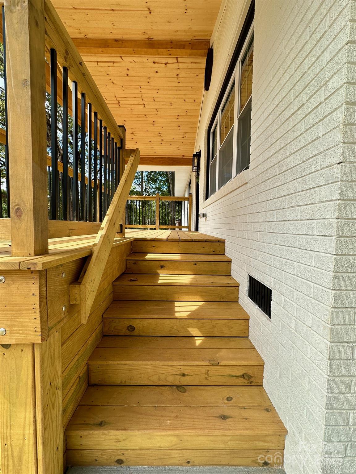 1110 West Edgemont Drive Lancaster, SC 29720 - Photo 4 of 27 a view of entryway with wooden floor