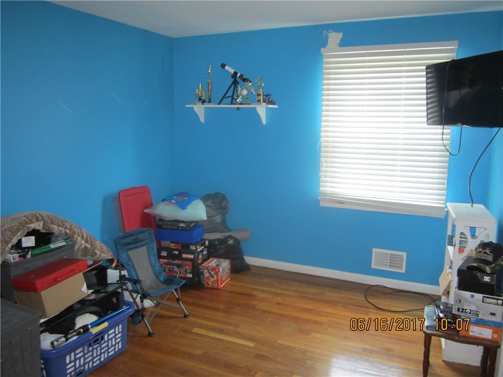 118 Rome Avenue Warwick, RI 02886 - Photo 14 of 15 Gallery Image 14