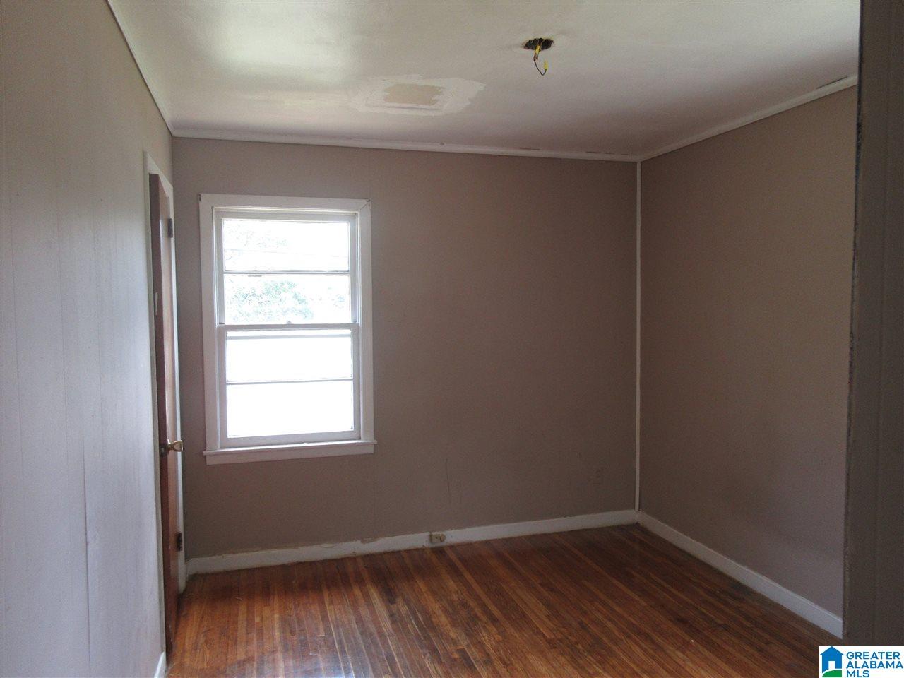 836 Glen Ridge Drive Fairfield, AL 35064 - Photo 6 of 8