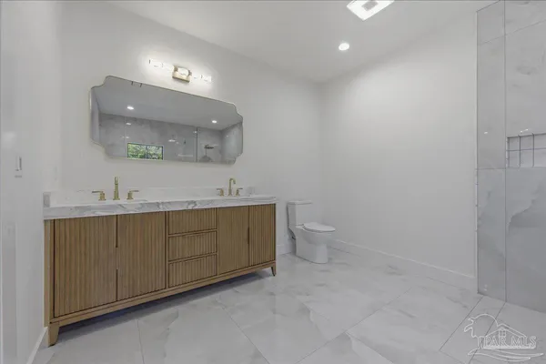 $899,000 | 13611 Zodiac Drive, Pensacola, FL 32507