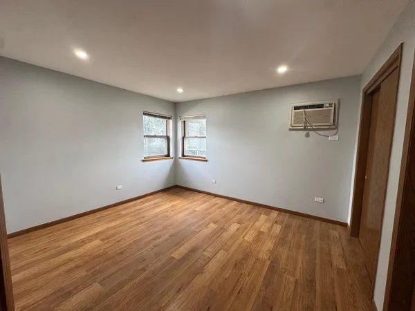 $1,800 | 6543 16th Street, Unit 6, Berwyn, IL 60402