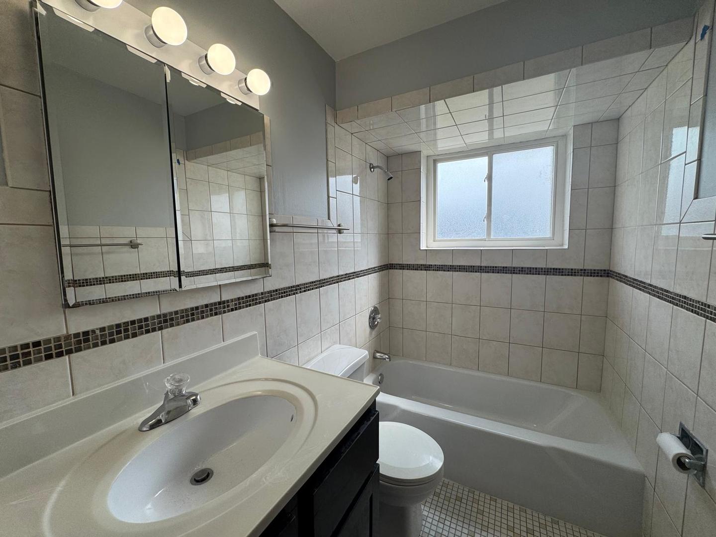 6543 16th Street, Unit 6 Berwyn, IL 60402 - Photo 7 of 9