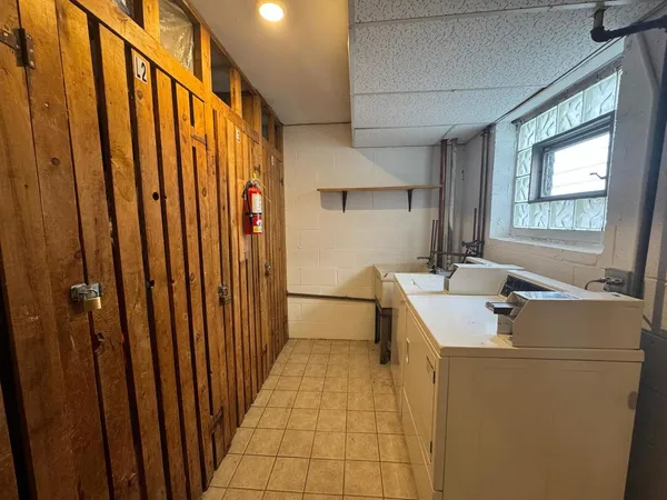 $1,800 | 6543 16th Street, Unit 6, Berwyn, IL 60402