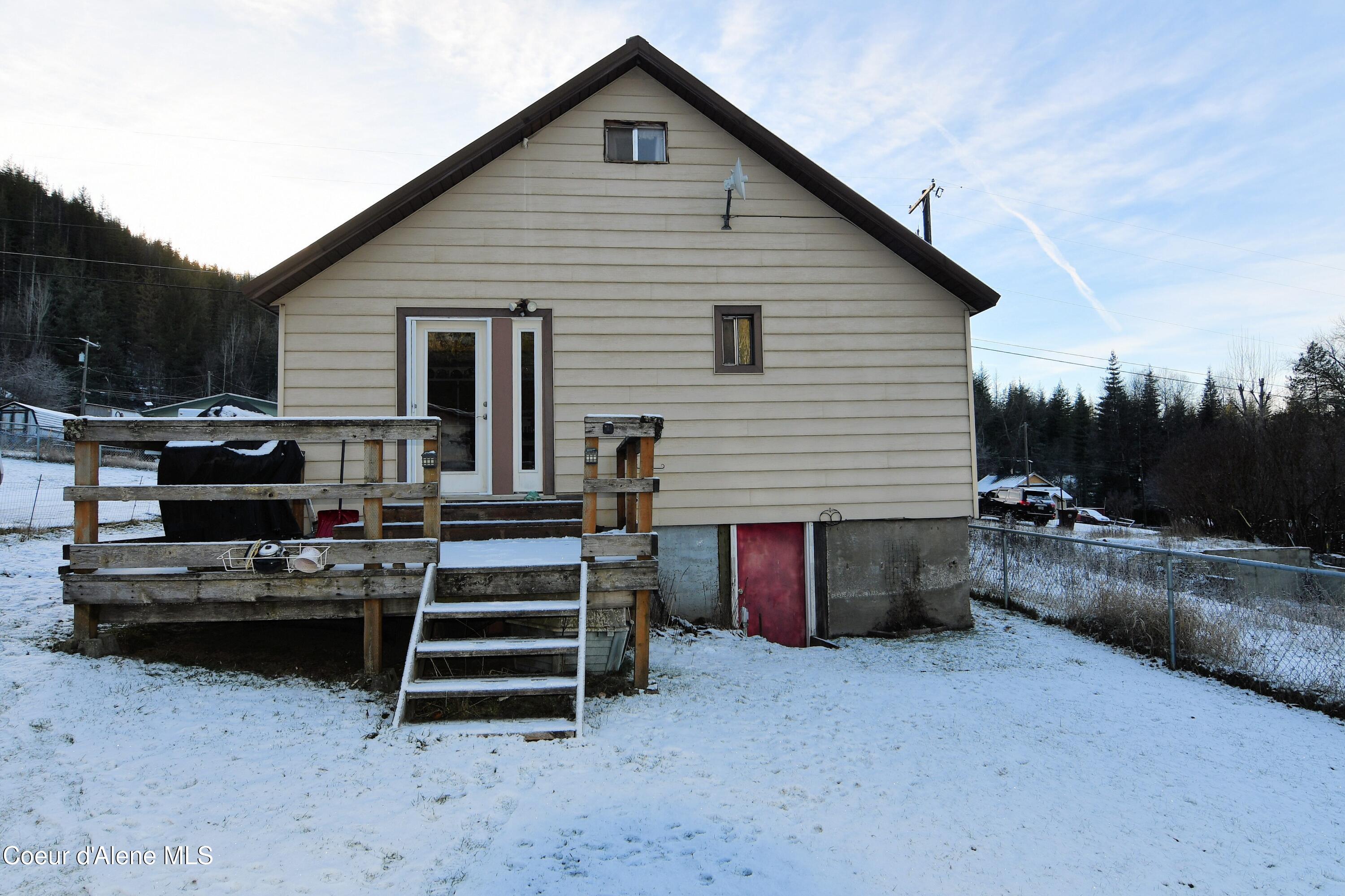 827-835 Lower Page Road Smelterville, ID 83868 - Photo 2 of 21 back of home