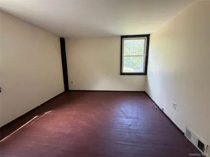 $475,000 | 234 Lake Shore Drive, Pleasant Valley, NY 12569