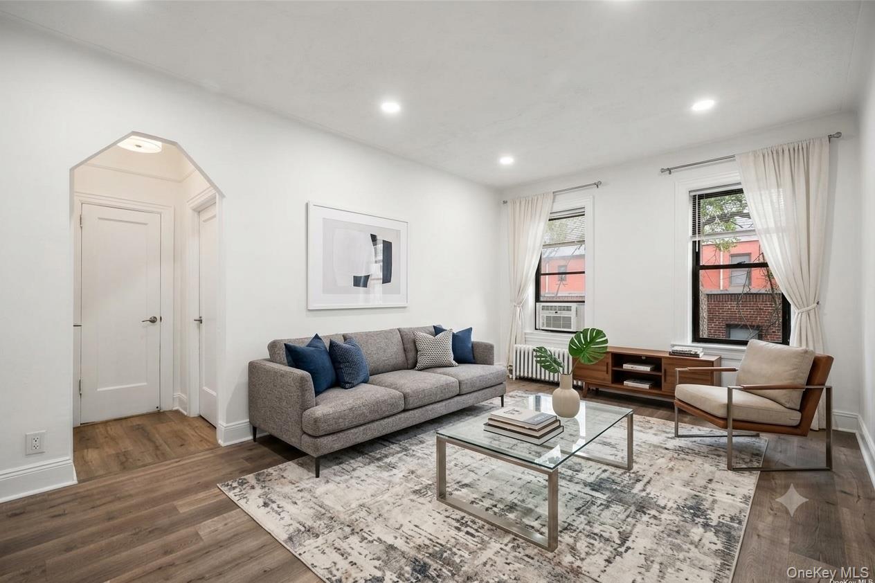 663 Locust Street, Unit 5D Mount Vernon, NY 10552 - Photo 11 of 21 Virtually staged