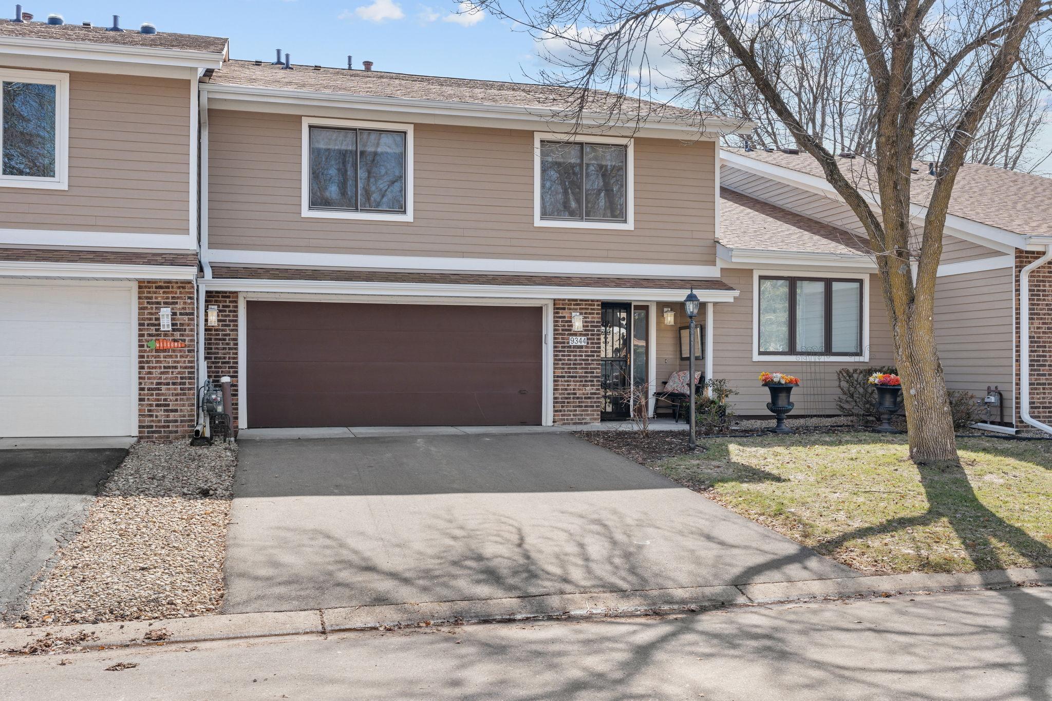 9344 Nesbitt Road Bloomington, MN 55437 - Photo 2 of 46