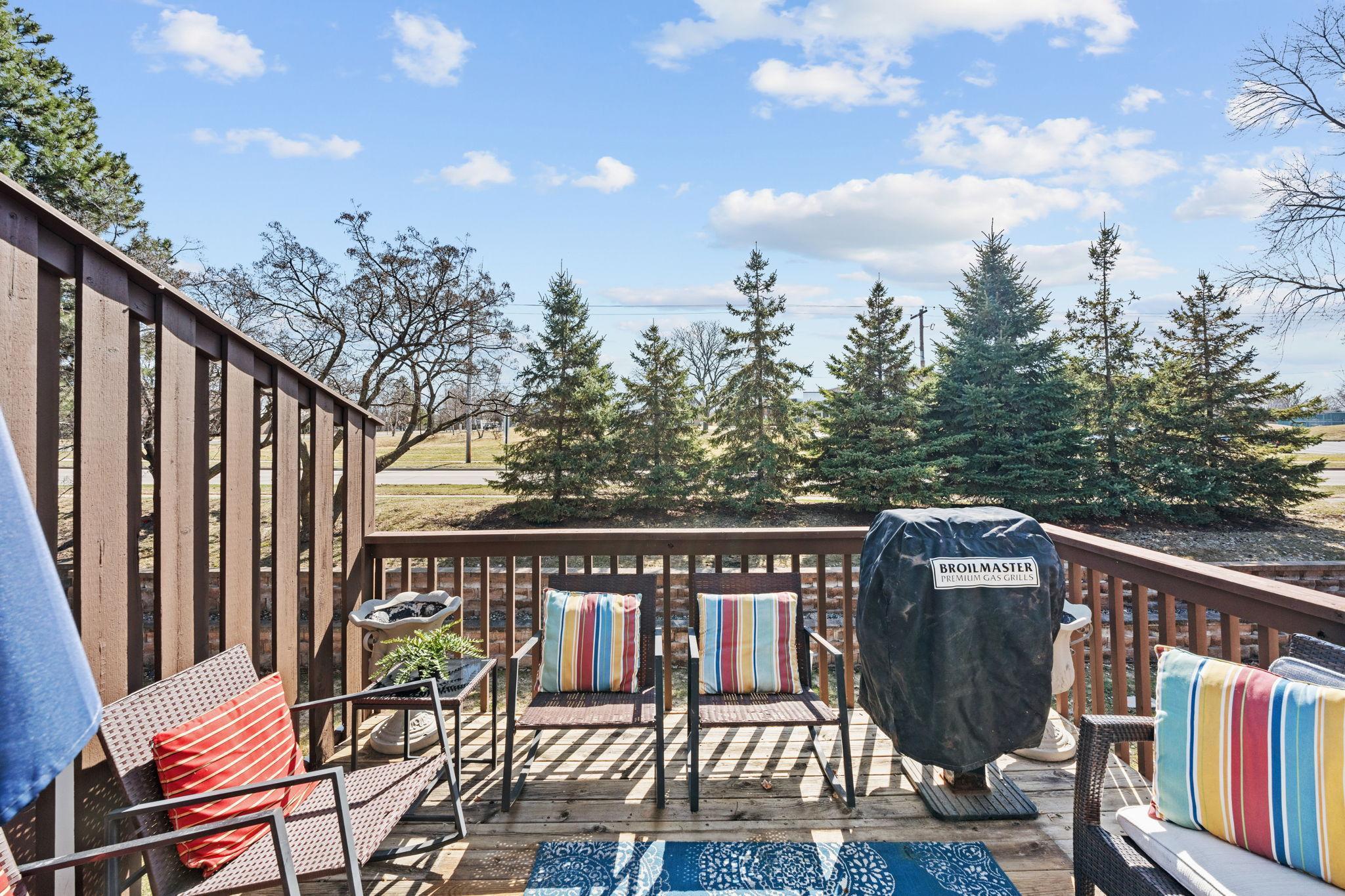 9344 Nesbitt Road Bloomington, MN 55437 - Photo 38 of 46