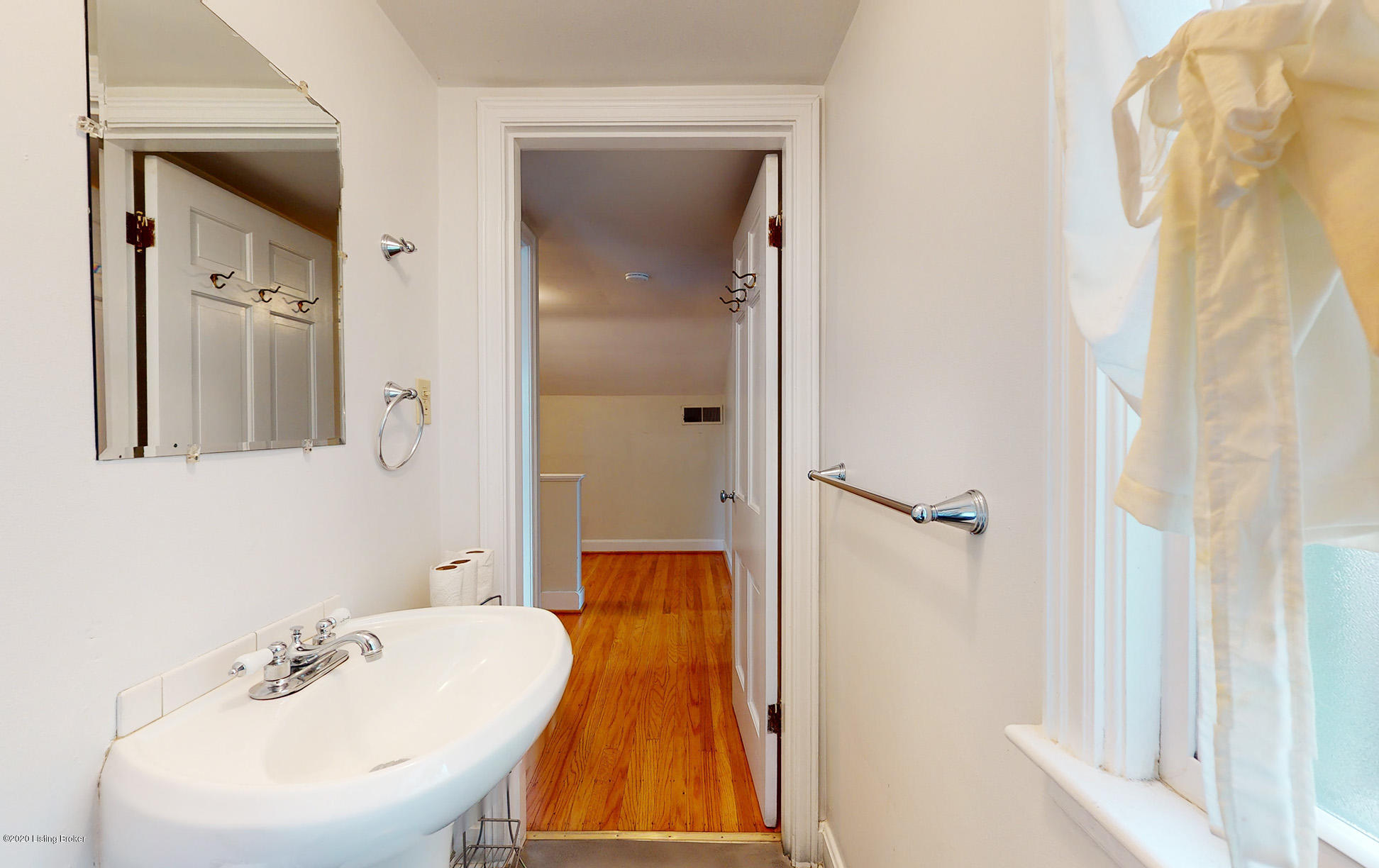 109 Hemingway Road Louisville, KY 40207 - Photo 37 of 64 109-Hemingway-Rd-0038
