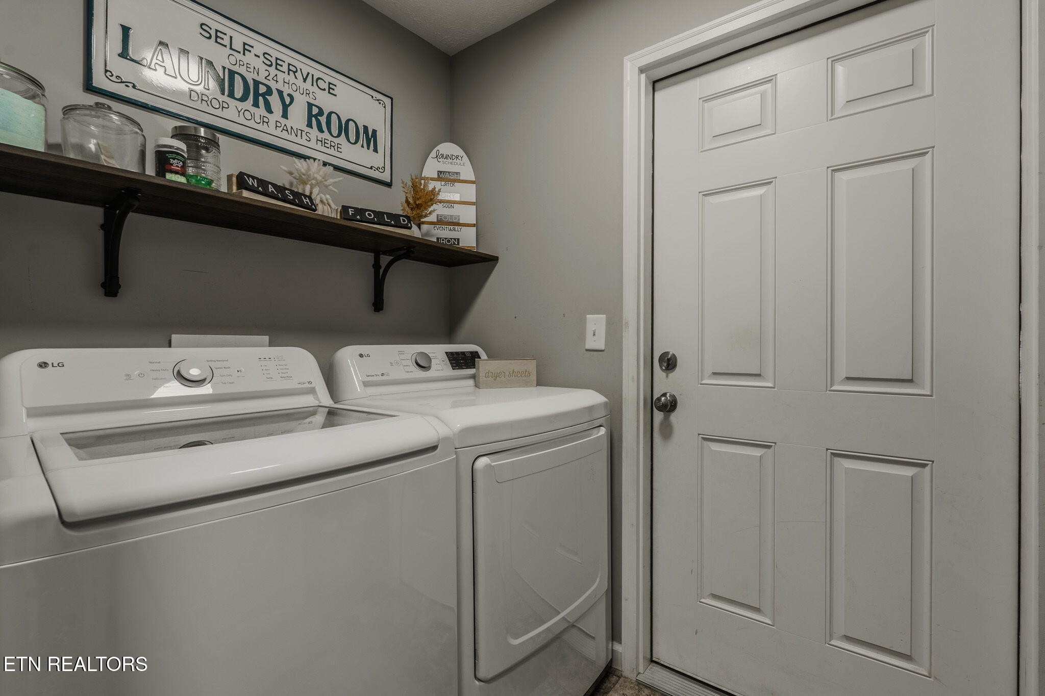 3215 Smith Road White Pine, TN 37890 - Photo 22 of 28 a utility room with dryer and washer