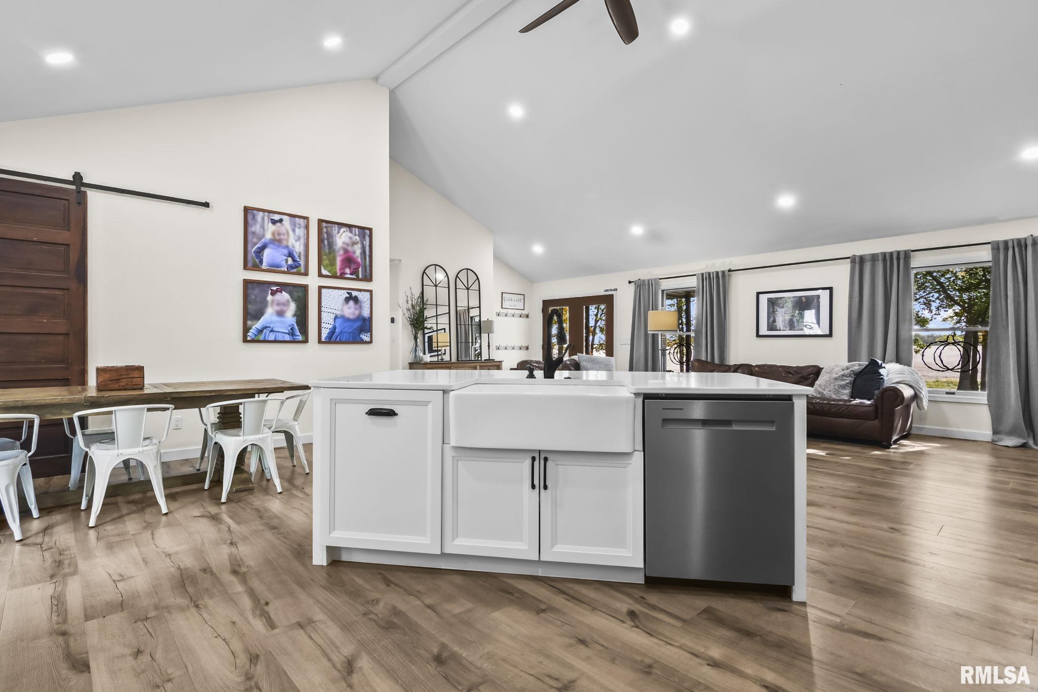 2552 Loami Road Jacksonville, IL 62650 - Photo 16 of 34