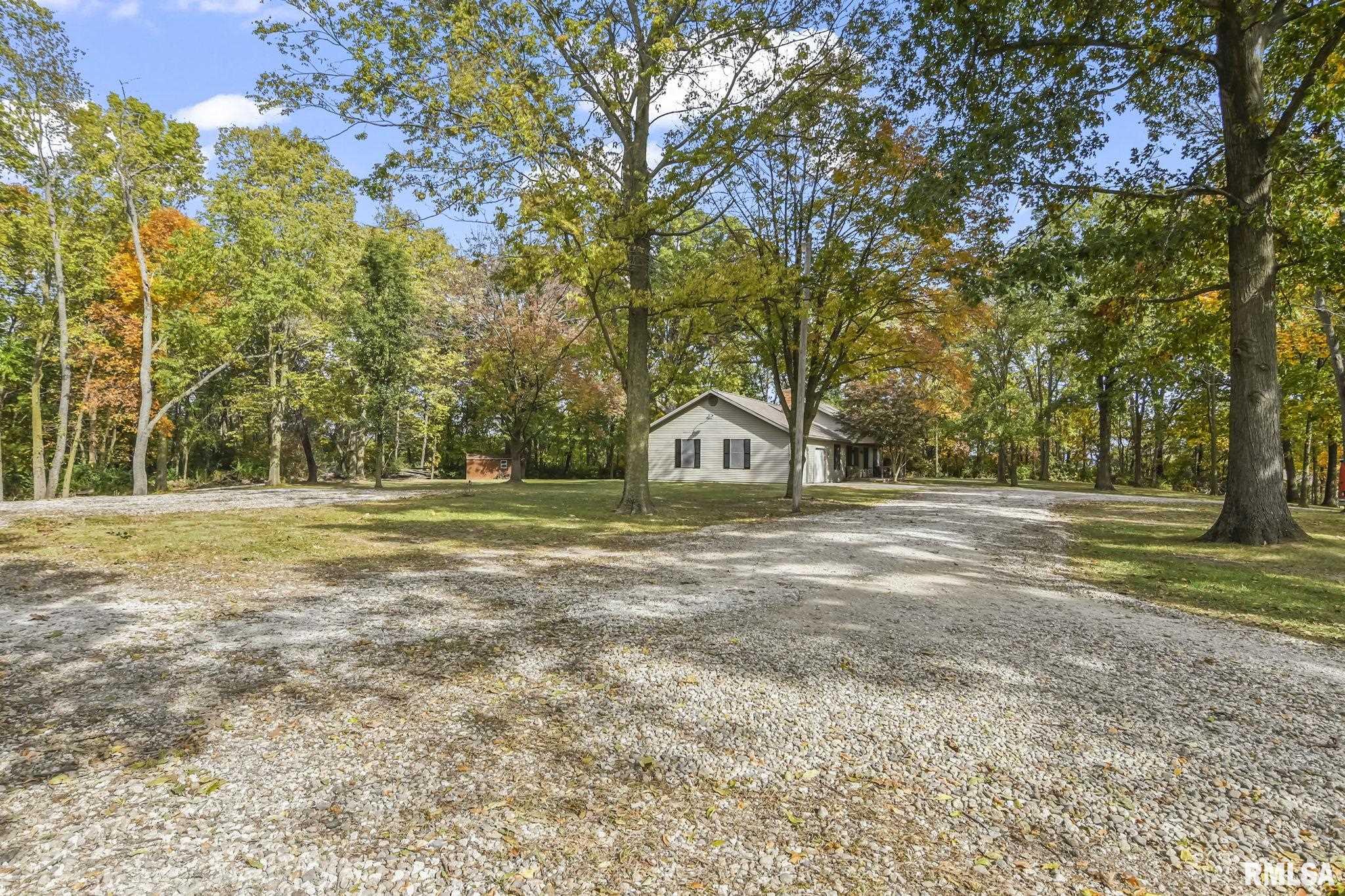 2552 Loami Road Jacksonville, IL 62650 - Photo 29 of 34