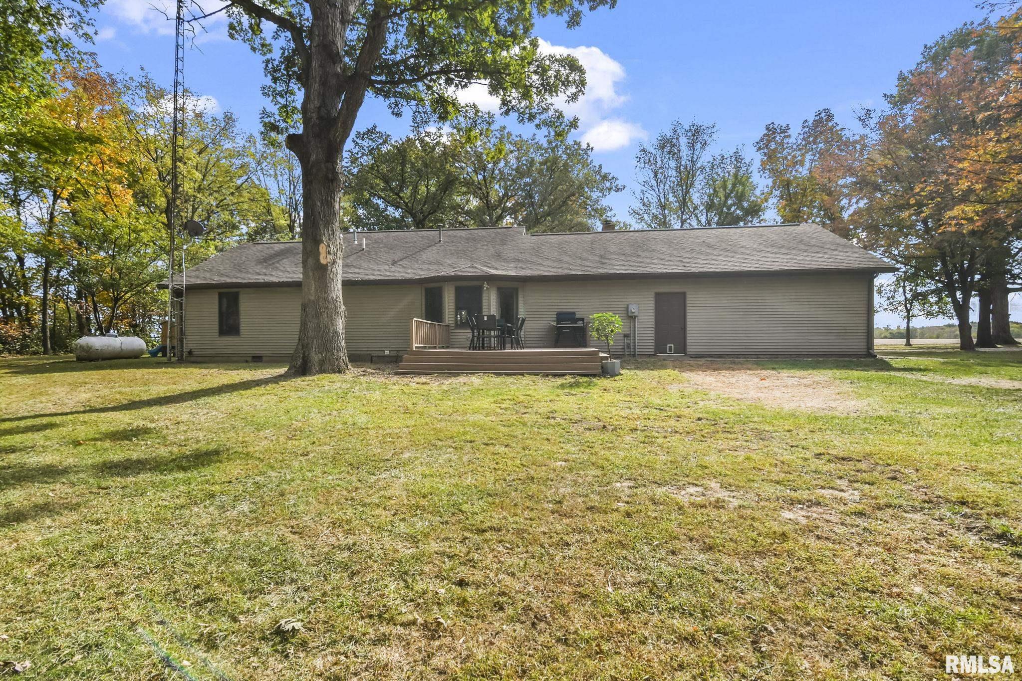 2552 Loami Road Jacksonville, IL 62650 - Photo 31 of 34