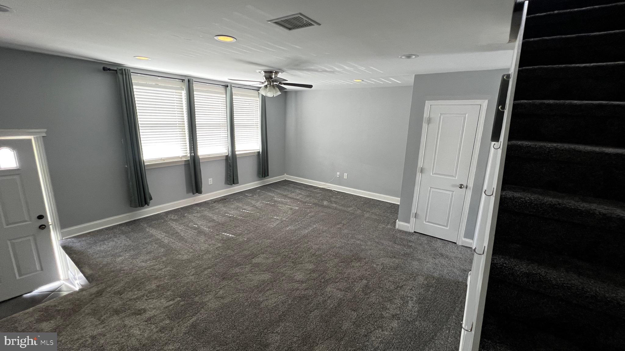 11804 Brandon Road Philadelphia, PA 19154 - Photo 3 of 40