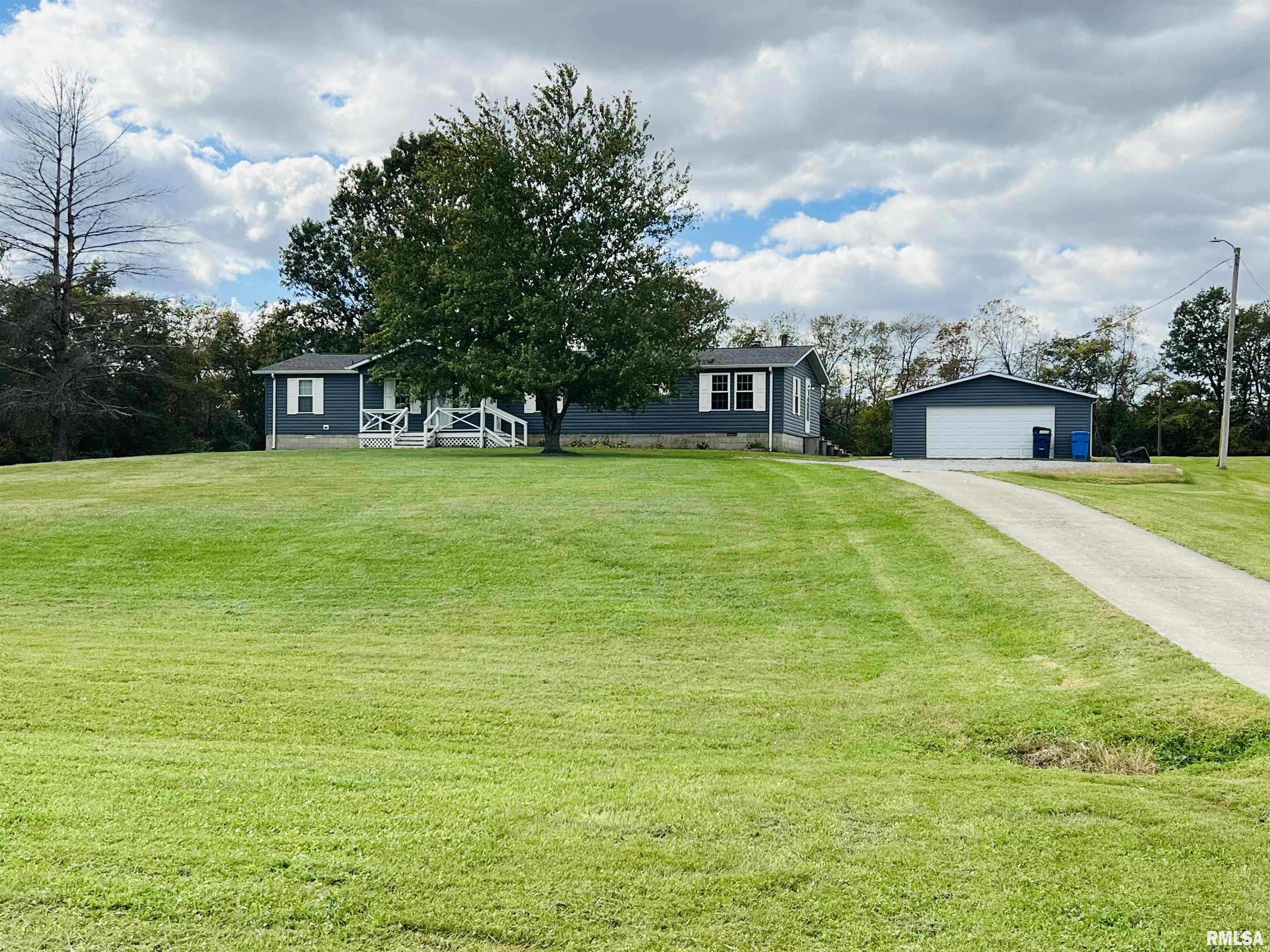 485 Old Broughton Road Eldorado, IL 62930 - Photo 2 of 38 Gallery Image 2