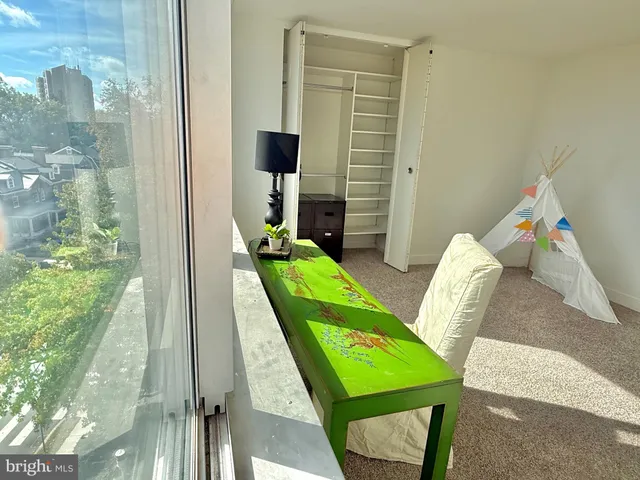 $200,000 | 1401 Pennsylvania Avenue, Unit 611, Wilmington, DE 19806