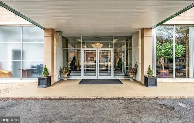 $200,000 | 1401 Pennsylvania Avenue, Unit 611, Wilmington, DE 19806