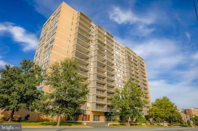 $200,000 | 1401 Pennsylvania Avenue, Unit 611, Wilmington, DE 19806