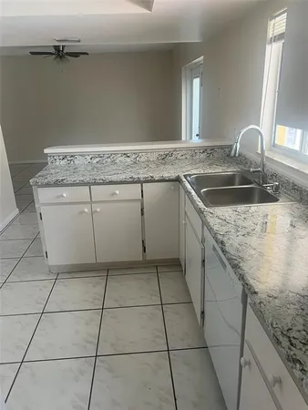$2,950 | 5205 Dublin Place, Tampa, FL 33624