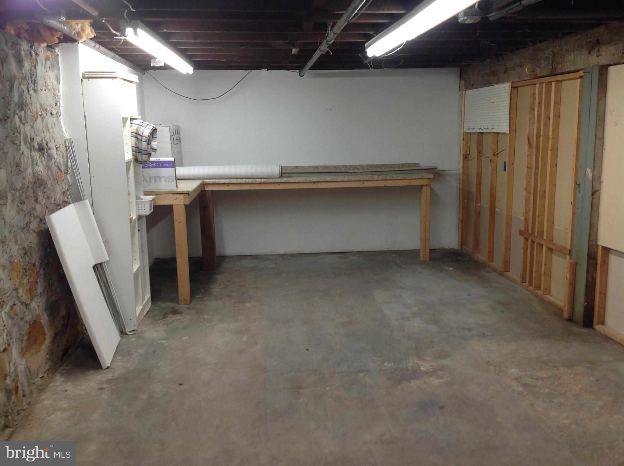 25 Edmondson Ridge Road Baltimore, MD 21228 - Photo 11 of 15 Basement