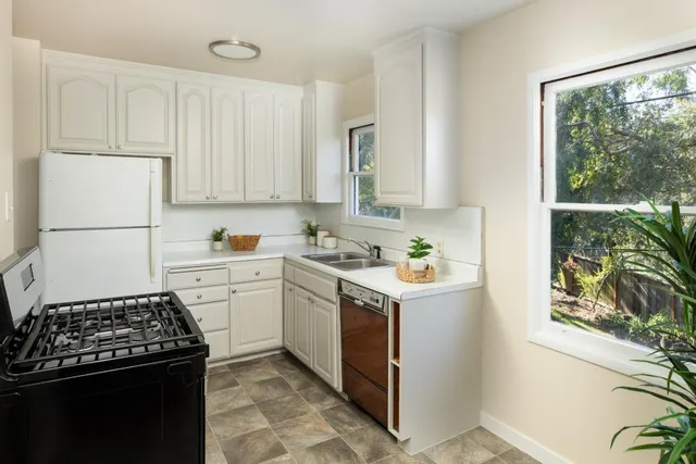 $1,450,000 | 3820 Fernwood Street, San Mateo, CA 94403