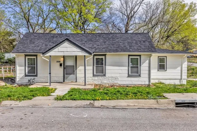 $123,000 | 2130 East 83rd Street, Kansas City, MO 64132