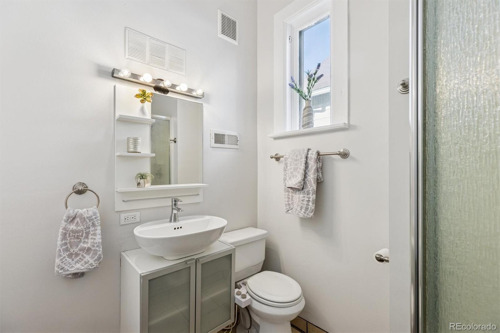 261 Fox Street Denver, CO 80223 - Photo 16 of 27