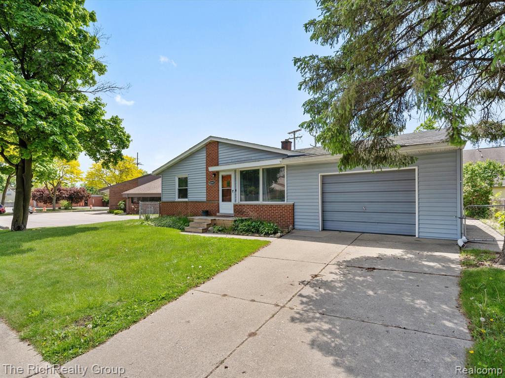 30941 West Seven Mile Road Livonia, MI 48152 - Photo 3 of 22