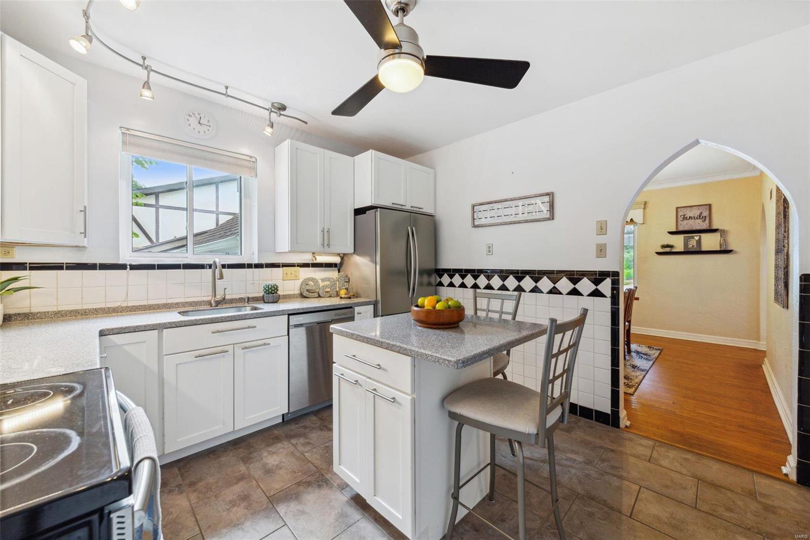 11631 Denny Road Sunset Hills, MO 63126 - Photo 8 of 20