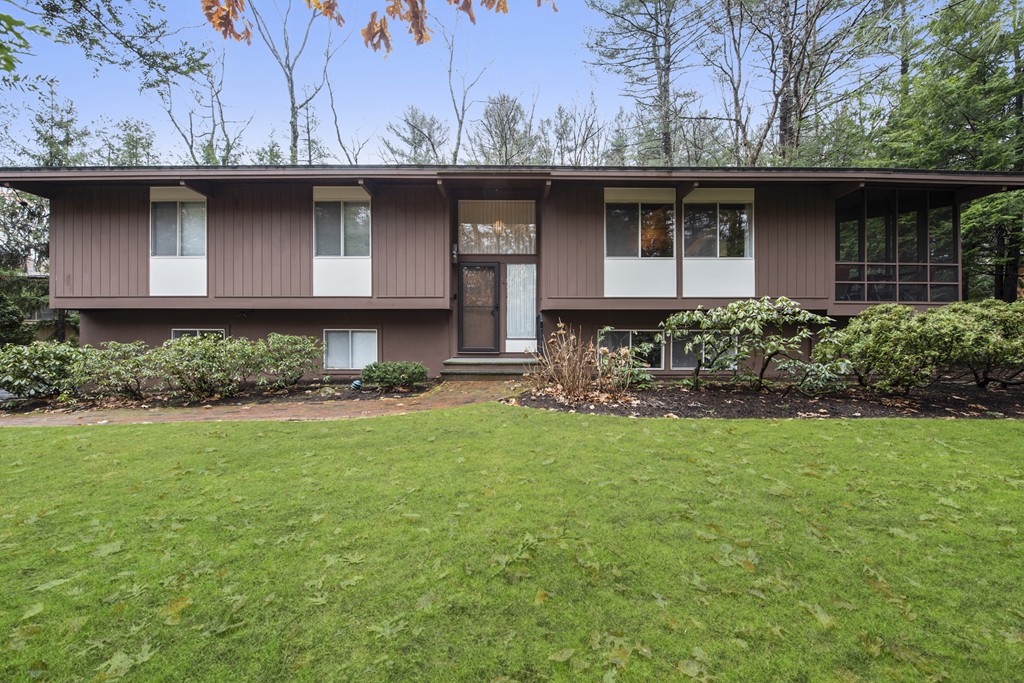 24 Joyce Road, Wayland, MA 01778 Compass