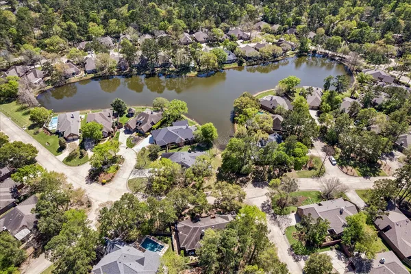 $625,000 | 1830 Breezin Court, The Woodlands, TX 77380