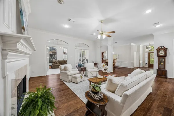 $625,000 | 1830 Breezin Court, The Woodlands, TX 77380