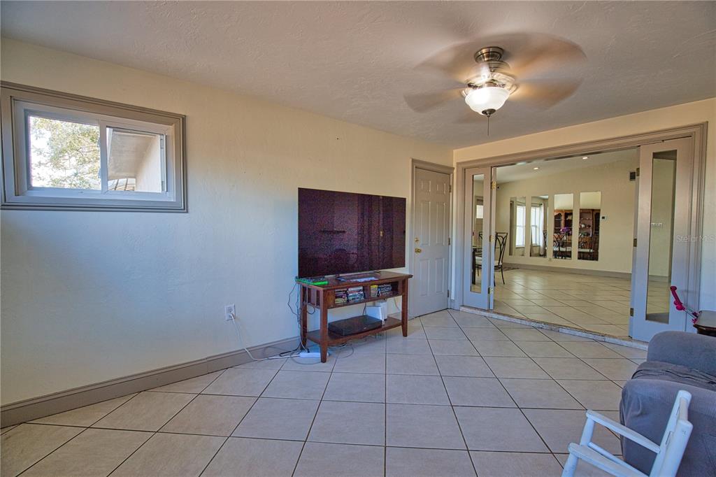 1937 Gold Avenue Sarasota, FL 34235 - Photo 24 of 47