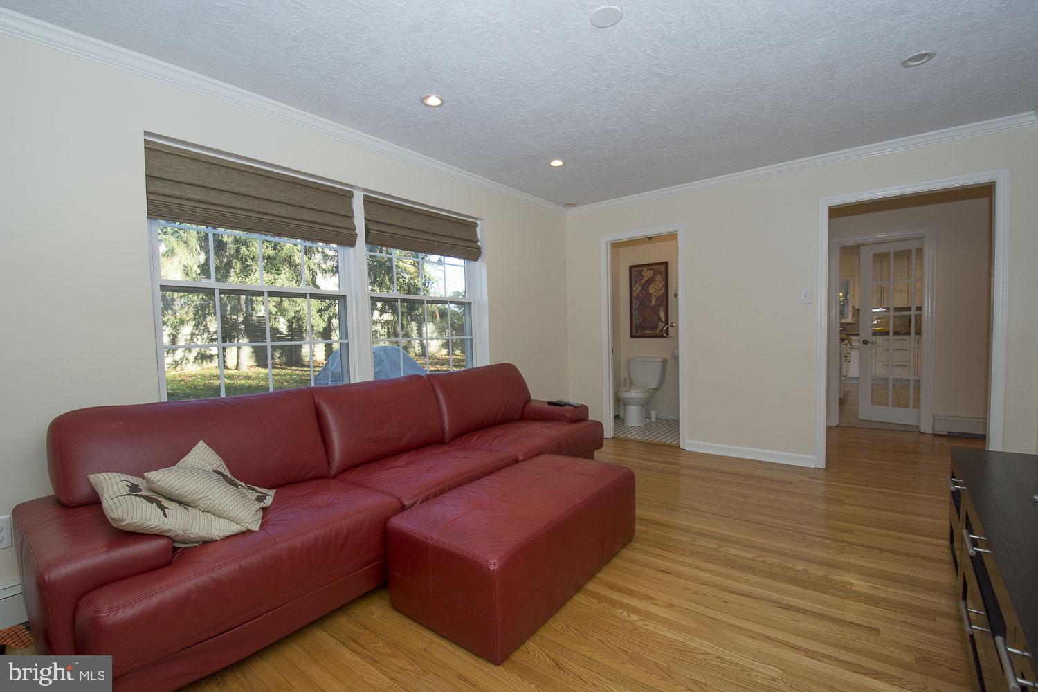 135 Lenape Drive Berwyn, PA 19312 - Photo 19 of 38