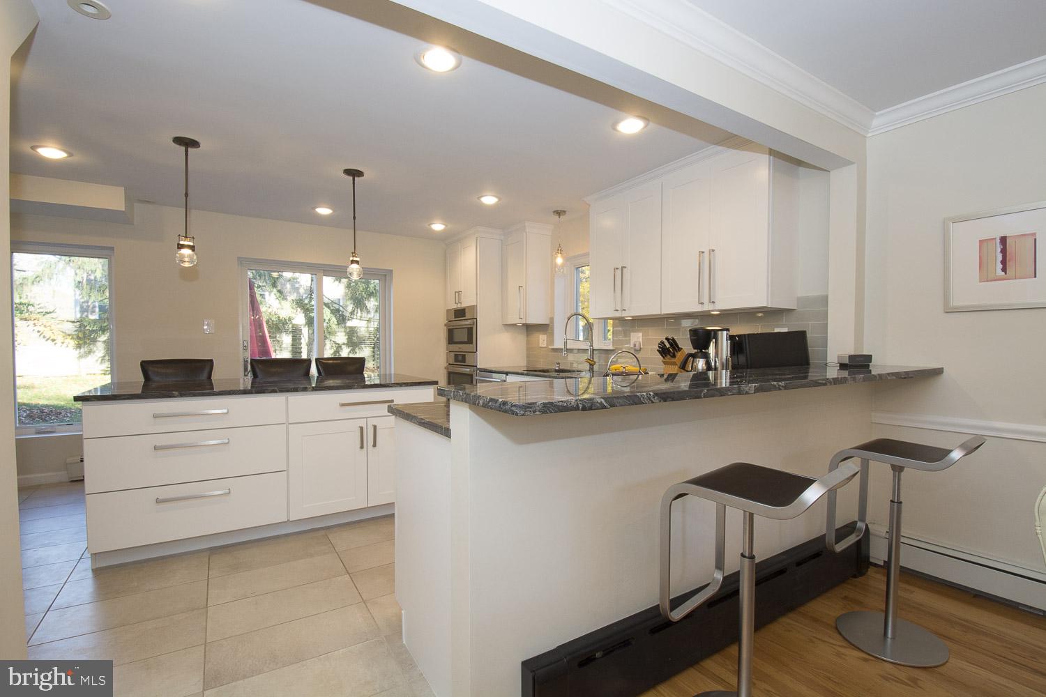 135 Lenape Drive Berwyn, PA 19312 - Photo 3 of 38