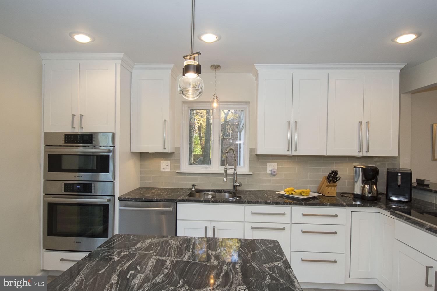 135 Lenape Drive Berwyn, PA 19312 - Photo 8 of 38