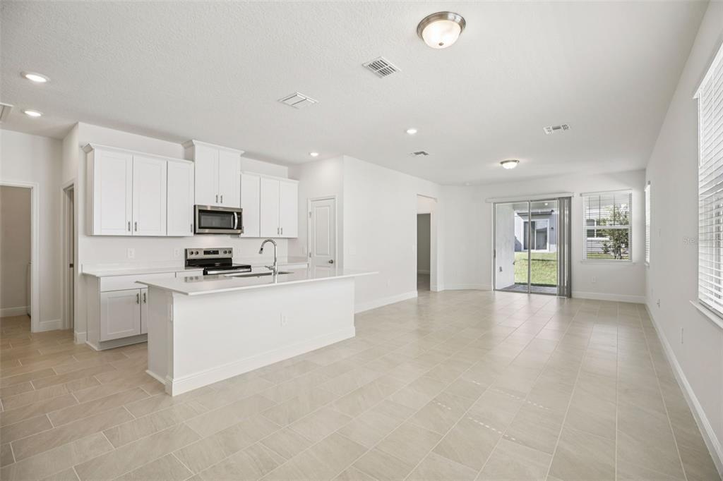 2292 Hen Road Minneola, FL 34715 - Photo 10 of 30