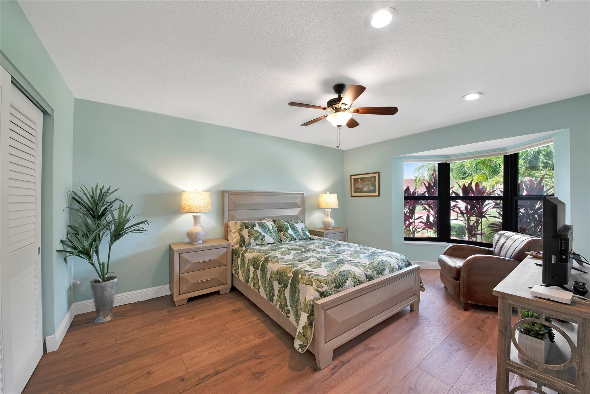 10271 Sunset Bend Drive Boca Raton, FL 33428 - Photo 15 of 45 Guest Bedroom
