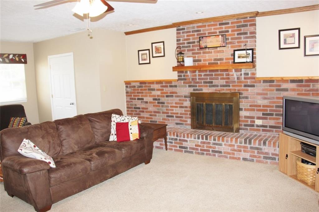 5522 Milhouse Road Indianapolis, IN 46221 - Photo 5 of 23 Gallery Image 5